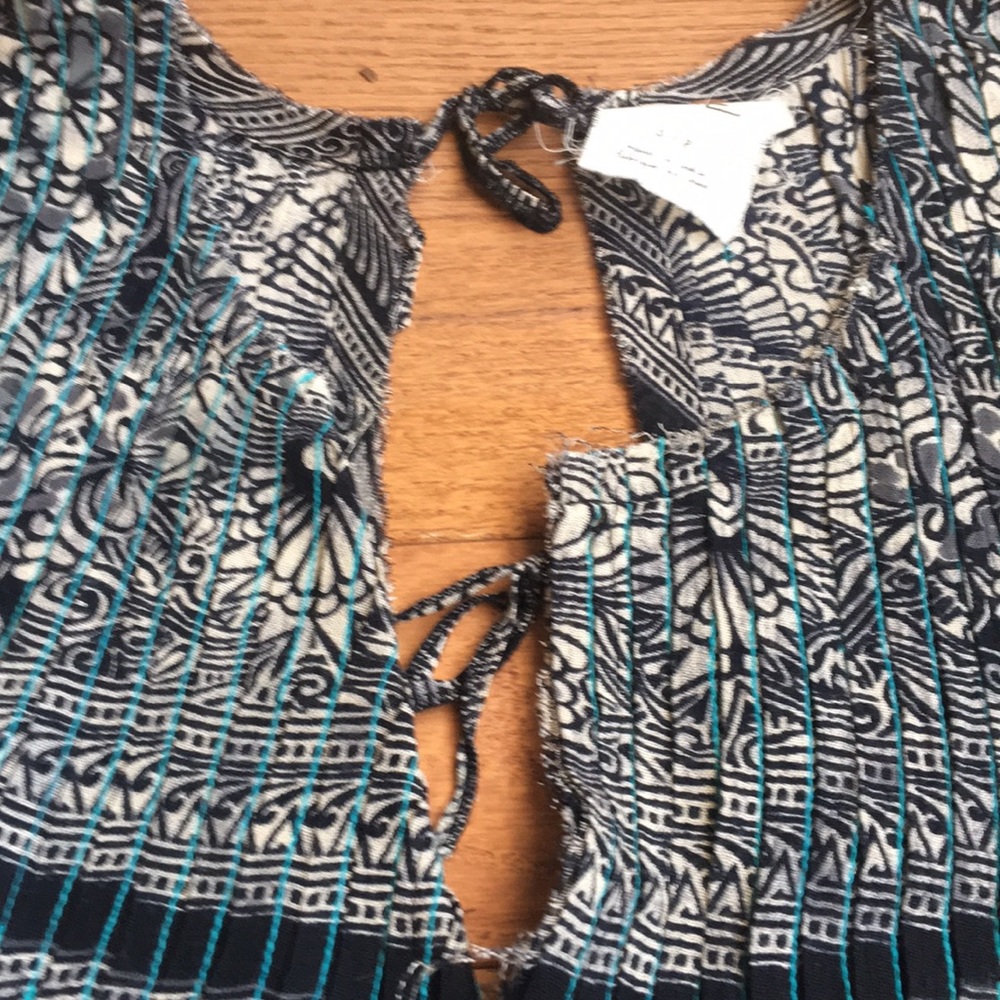 Tank - Picture 2 of 6